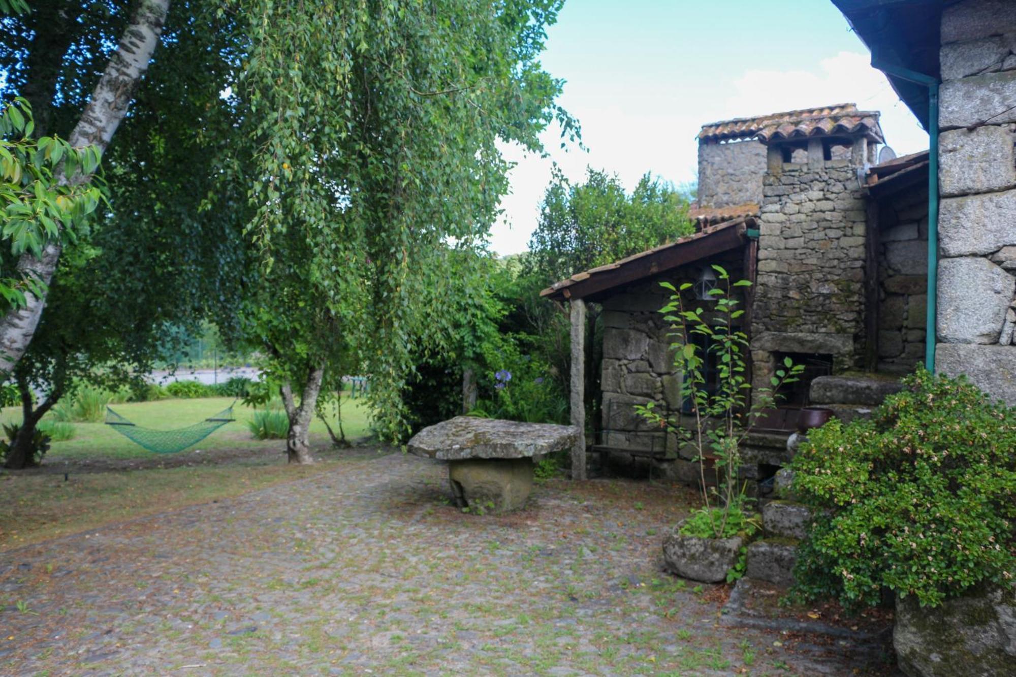 Casa Campo Das Bizarras Castro Daire Exterior foto